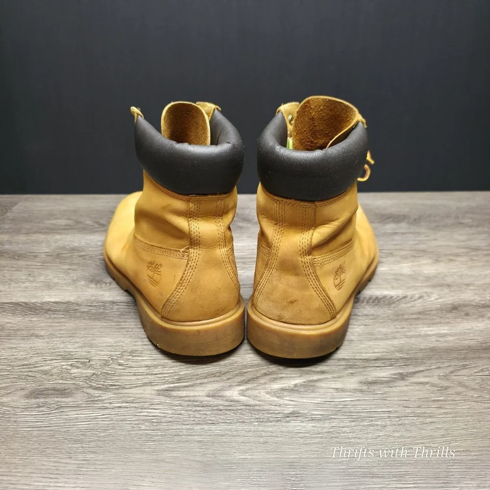 Timberland Wheat Leather Lace-Up Work Boots with Black Collar